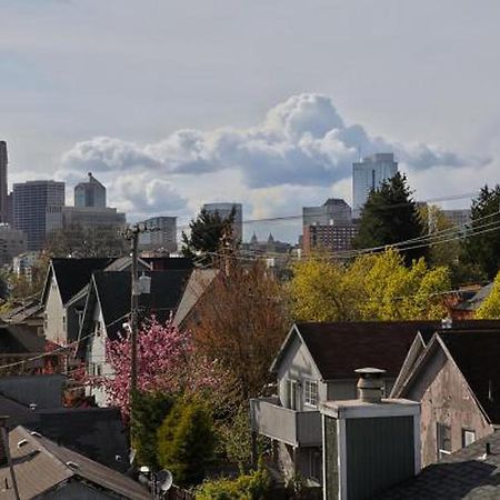 Central Modern Home With Rooftop Seattle Exteriör bild